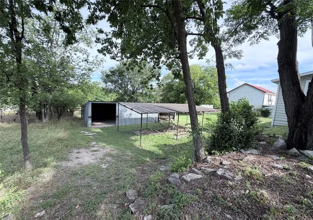 Photo 4 of Sale Pending at 403 N Reagan St, Hamilton, TX 76531 | MLS# 21282749 | Listing updated on 2026-09-28