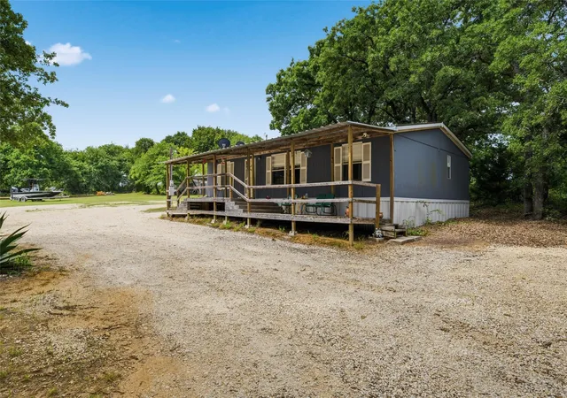 Photo 4 of Manufactured home for sale at 154 Hcr, Blum, TX 76627 | MLS# 21273676 | Listing updated on 2026-08-22