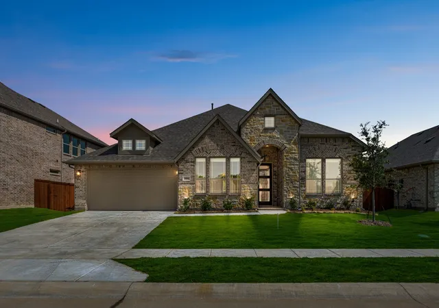 Photo 2 of Single family home for sale at 1004 Goldenrod Dr, Justin, TX 76247 | MLS# 21282788 | Listing updated on 2026-08-25
