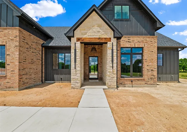 Homes for sale in Poolville, TX | 210 Kilkenny Rd, Poolville, TX 76487 | MLS# 21240580