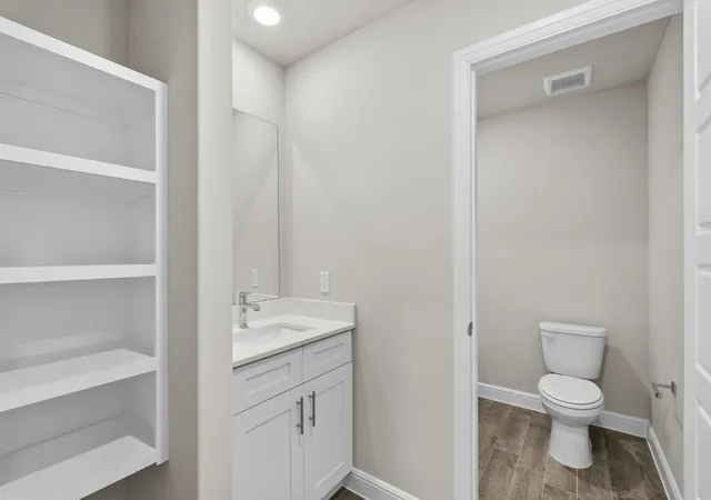 Photo 3 of Single family home for sale at 4237 Cornerstone Cir, Granbury, TX 76048 | MLS# 21282775 | Listing updated on 2026-07-28