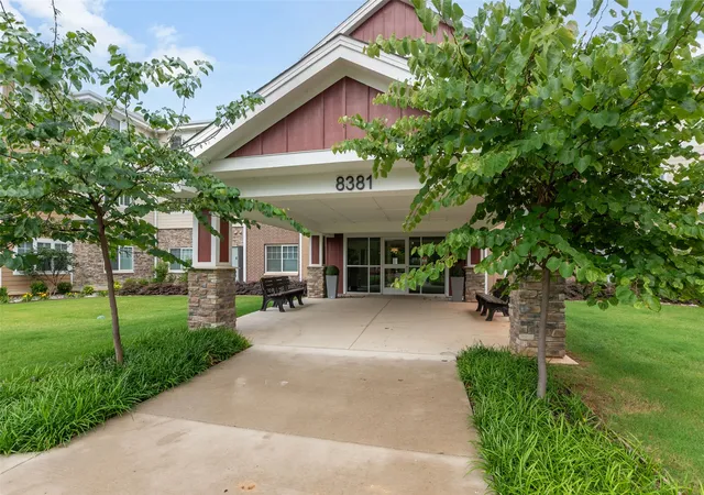 Listing Photo 3 - Condo for sale in building located at 8381 Davis Blvd, North Richland Hills, TX 76182 - Unit #306