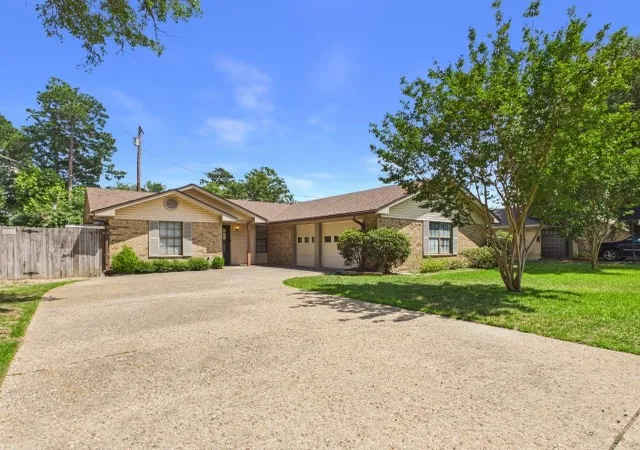 Homes for sale in Athens, TX | 782 Southwood Dr, Athens, TX 75751 | MLS# 21282826