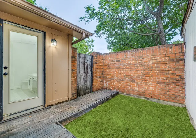 Homes for sale in Dallas, TX | 10316 Ridge Oak St, Dallas, TX 75227 | MLS# 21282894