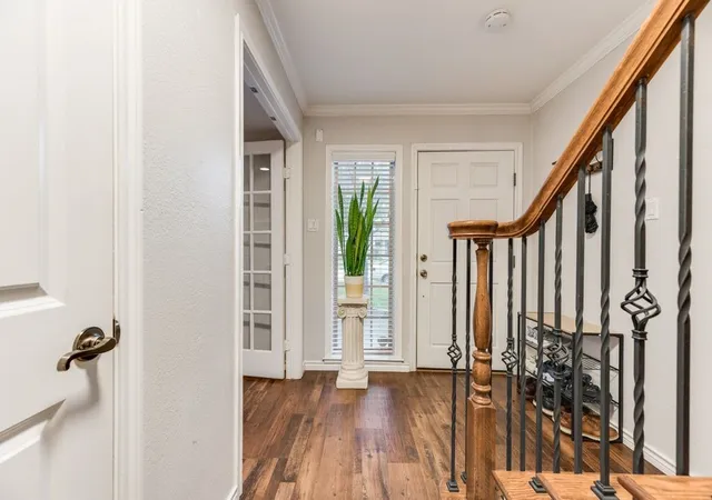 Photo 3 of Townhouse for sale at 9412 Timberleaf Dr, Dallas, TX 75243 | MLS# 21282901 | Listing updated on 2026-08-20