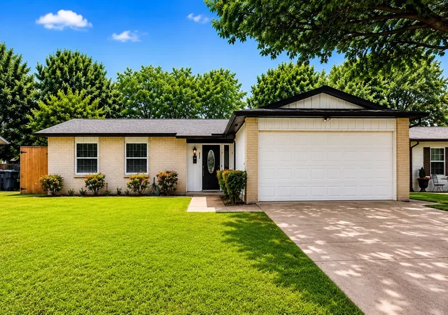 Photo 1 of Single family home for sale at 8617 Flicker Ln, Dallas, TX 75238 | MLS# 21279077 | Listing updated on 2026-08-22