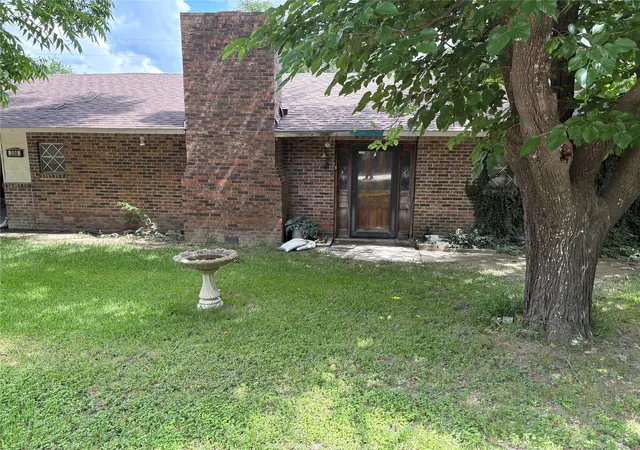 Homes for sale in Whitney, TX | 250 Bluegrass, Whitney, TX 76692 | MLS# 21282979