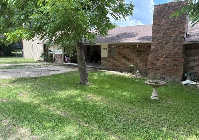 Homes for sale in Whitney, TX | 250 Bluegrass, Whitney, TX 76692 | MLS# 21282979