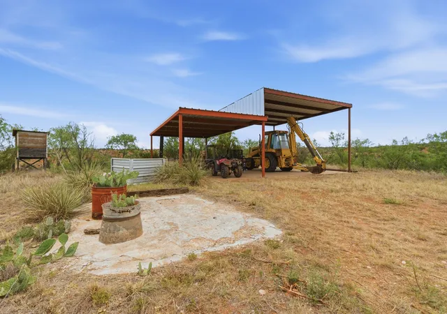 Homes for sale in Rotan, TX | 1245 County Road 349, Rotan, TX 79546 | MLS# 21277158