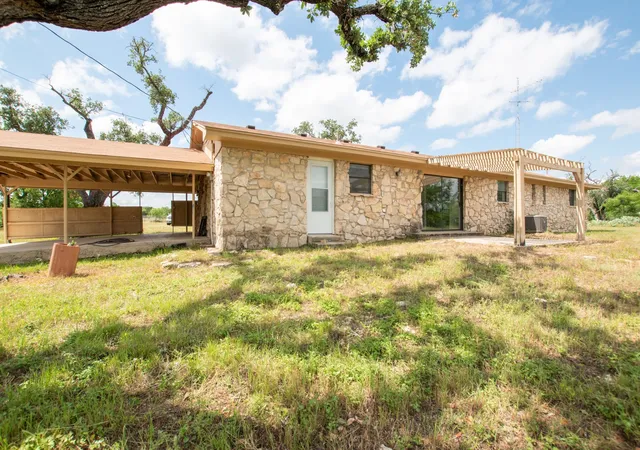 Homes for sale in Lometa, TX | 11126 Fm 581 E, Lometa, TX 76853 | MLS# 21283068