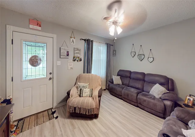 Homes for sale in Brady, TX | 305 Moore St, Brady, TX 76825 | MLS# 21283078