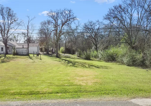 Homes for sale in Malakoff, TX | 610 Tidmore, Malakoff, TX 75148 | MLS# 21283085