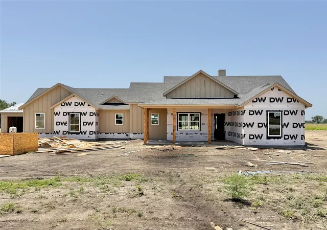 Homes for sale in Weatherford, TX | 2016 Collin St, Weatherford, TX 76085 | MLS# 21277350