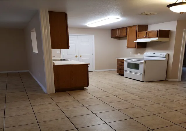 Homes for sale in Lacy Lakeview, TX | 219-221 E Craven Ave, Lacy Lakeview, TX 76705 | MLS# 21282292