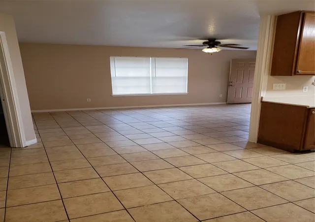 Homes for sale in Lacy Lakeview, TX | 219-221 E Craven Ave, Lacy Lakeview, TX 76705 | MLS# 21282292