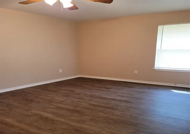 Homes for sale in Lacy Lakeview, TX | 223-225 E Craven Ave, Lacy Lakeview, TX 76705 | MLS# 21282300