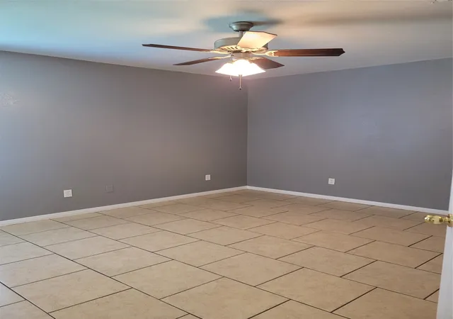 Homes for sale in Lacy Lakeview, TX | 235-237 E Craven Ave, Lacy Lakeview, TX 76705 | MLS# 21282327