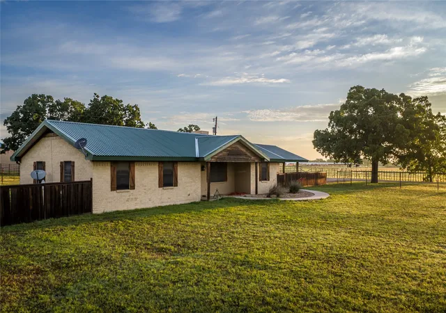 Homes for sale in Stephenville, TX | 14010 Fm 3025, Stephenville, TX 76401 | MLS# 21283170
