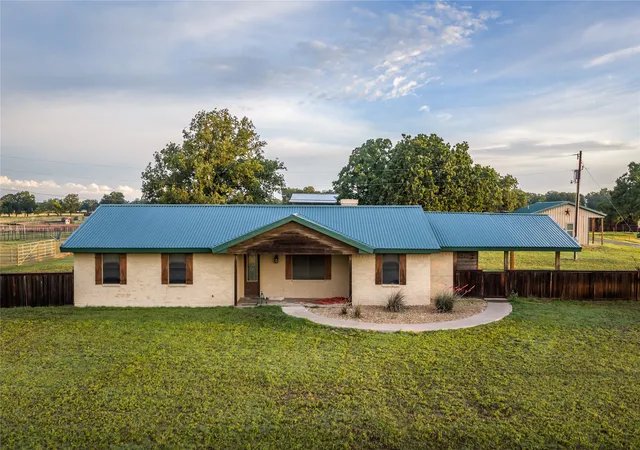 Homes for sale in Stephenville, TX | 14010 Fm 3025, Stephenville, TX 76401 | MLS# 21283170