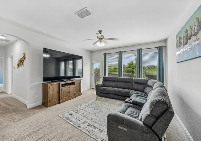 Photo 4 of Single family home for sale at 7513 Comal River Tr, Mc Kinney, TX 75071 | MLS# 21276557 | Listing updated on 2026-08-03