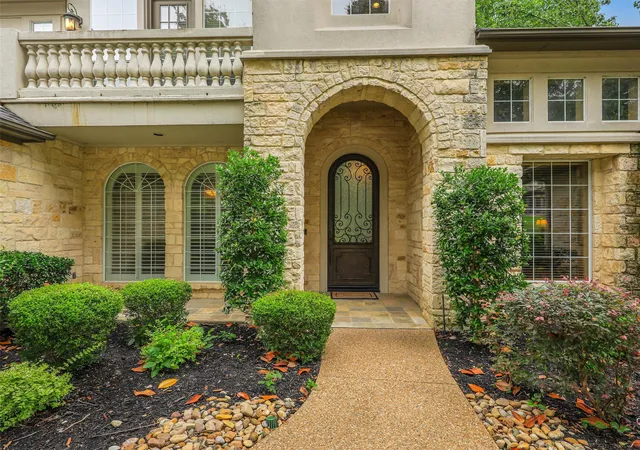 Photo 3 of Mansion for sale at 1201 Pecan Hollow Trl, Mc Kinney, TX 75072 | MLS# 21281510 | Listing updated on 2026-08-22