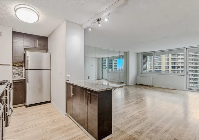Photo 3 of Sale Pending at 3883 Turtle Creek Blvd #1611, Dallas, TX 75219 | MLS# 21275823 | Listing updated on 2026-07-20