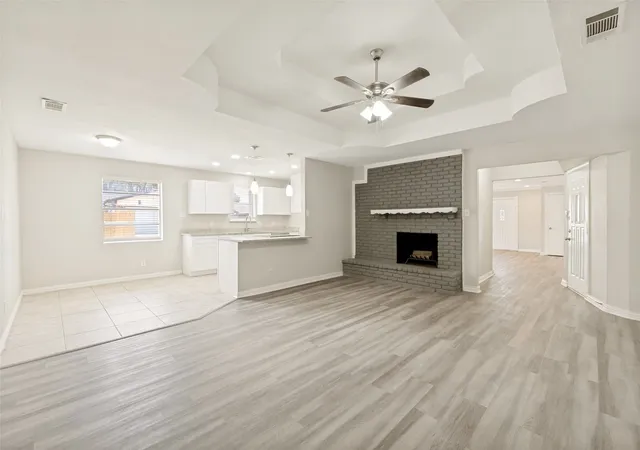 Photo 3 of Single family home for sale at 1317 Mt Vernon Dr, Mesquite, TX 75149 | MLS# 21283239 | Listing updated on 2026-07-17