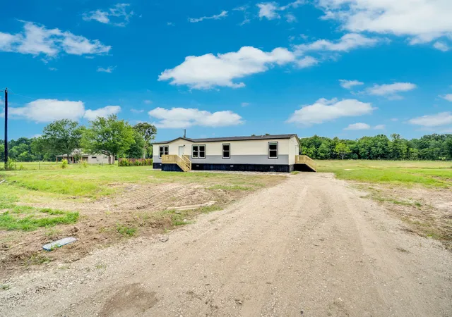 Homes for sale in Mabank, TX | 14820 Hyde-A-Way Ln, Mabank, TX 75147 | MLS# 21279593