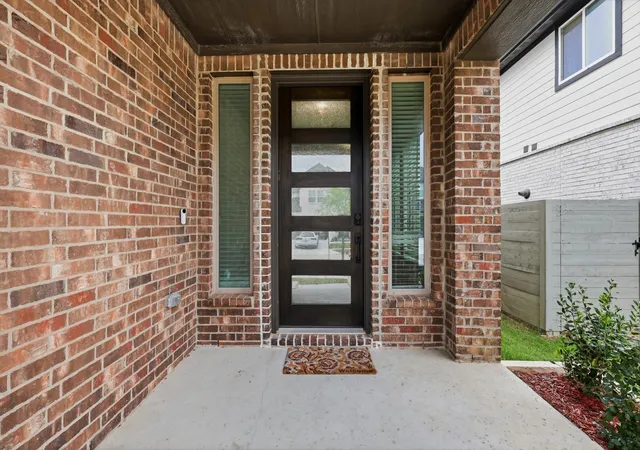 Photo 2 of Single family home for sale at 736 Rosemary Rd, Argyle, TX 76226 | MLS# 21282561 | Listing updated on 2026-08-19