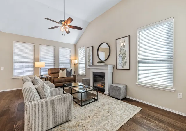 Townhouse for sale at 9804 Clocktower Ct, Plano, TX 75025 | MLS# 21283381