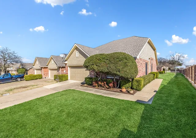 Photo 1 of Townhouse for sale at 9804 Clocktower Ct, Plano, TX 75025 | MLS# 21283381 | Listing updated on 2026-07-17