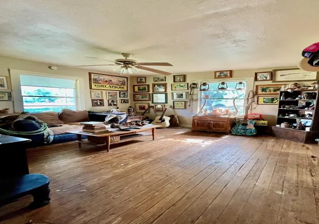 Homes for sale in Whitney, TX | 514 W Roosevelt Ave, Whitney, TX 76692 | MLS# 21283458