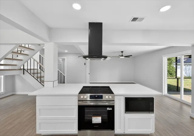 Photo 1 of Single family home for sale at 901 Huntington Dr, Lewisville, TX 75067 | MLS# 21283512 | Listing updated on 2026-07-28