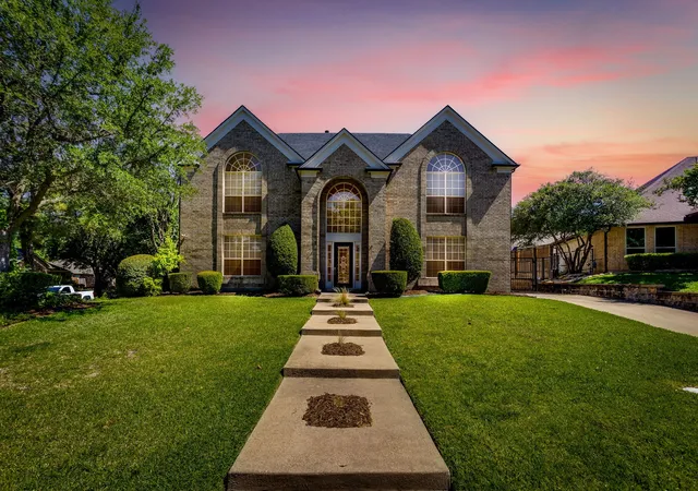 Photo 1 of Single family home for sale at 7501 Amhurst Cir, Fort Worth, TX 76132 | MLS# 21282612 | Listing updated on 2026-09-17