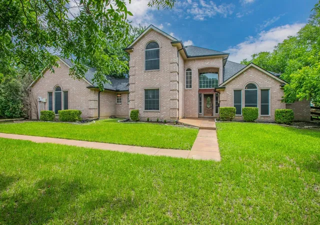 Photo 2 of Single family home for sale at 4722 Bayberry St, Flower Mound, TX 75028 | MLS# 21282713 | Listing updated on 2026-07-14