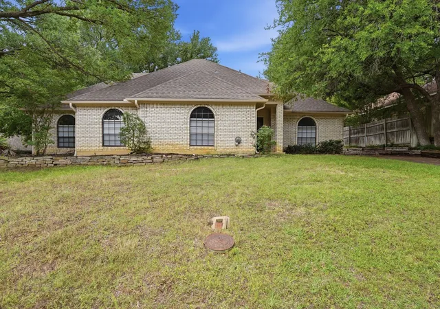 Photo 1 of Single family home for sale at 1500 Sandy Creek Dr, Denton, TX 76205 | MLS# 21271673 | Listing updated on 2026-07-15