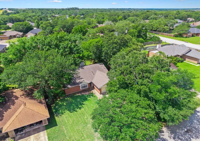 Homes for sale in Bryan, TX | 2007 Sandalwood Ln, Bryan, TX 77807 | MLS# 21283000