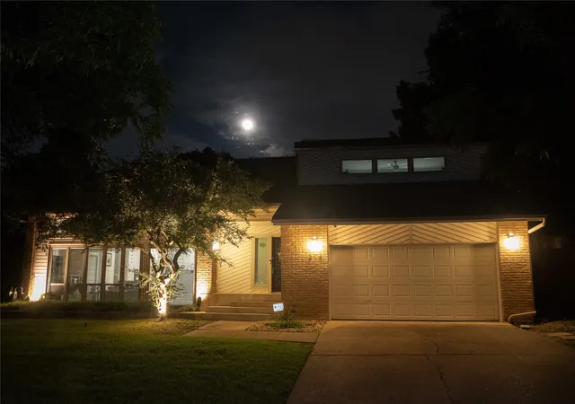 Photo 4 of Single family home for sale at 314 Santa Clara St, Irving, TX 75062 | MLS# 21283610 | Listing updated on 2026-10-07