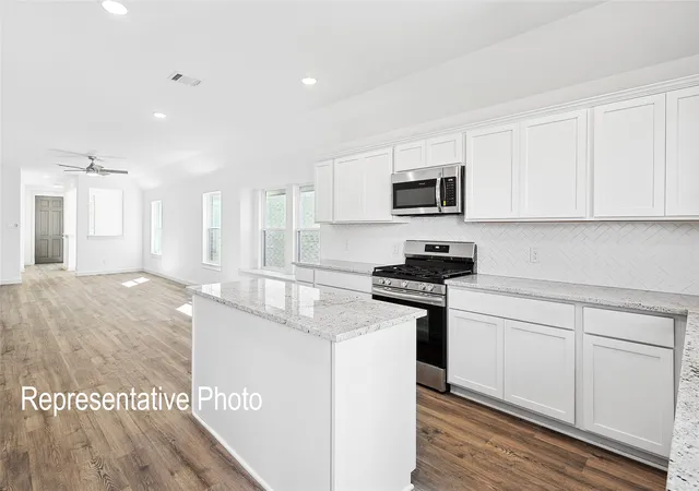Photo 3 of Single family home for sale at 2615 Stowers St, Anna, TX 75409 | MLS# 21276847 | Listing updated on 2026-08-18
