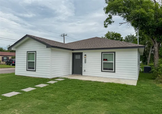 Photo 1 of Single family home for sale at 1225 Turner St, Waco, TX 76704 | MLS# 21282390 | Listing updated on 2026-07-16