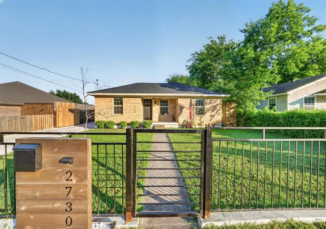 Photo 1 of Single family home for sale at 2730 Marjorie Ave, Dallas, TX 75216 | MLS# 21283466 | Listing updated on 2026-08-28