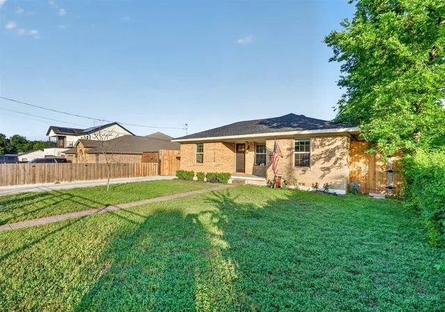 Photo 2 of Single family home for sale at 2730 Marjorie Ave, Dallas, TX 75216 | MLS# 21283466 | Listing updated on 2026-08-28