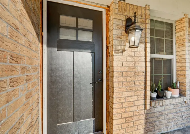 Photo 3 of Single family home for sale at 2730 Marjorie Ave, Dallas, TX 75216 | MLS# 21283466 | Listing updated on 2026-08-28