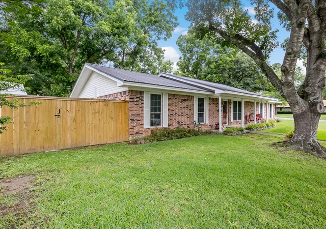 Homes for sale in Mount Pleasant, TX | 1002 S Lide Ave, Mount Pleasant, TX 75455 | MLS# 21283647