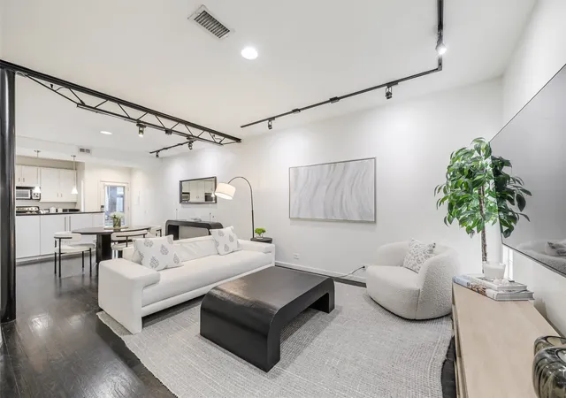 Photo 1 of Condo for sale at 4242 Buena Vista St #21, Dallas, TX 75205 | MLS# 21251548 | Listing updated on 2026-09-23