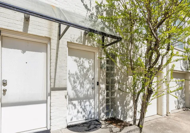 Homes for sale in Dallas, TX | 4134 Travis St #3, Dallas, TX 75204 | MLS# 21280067