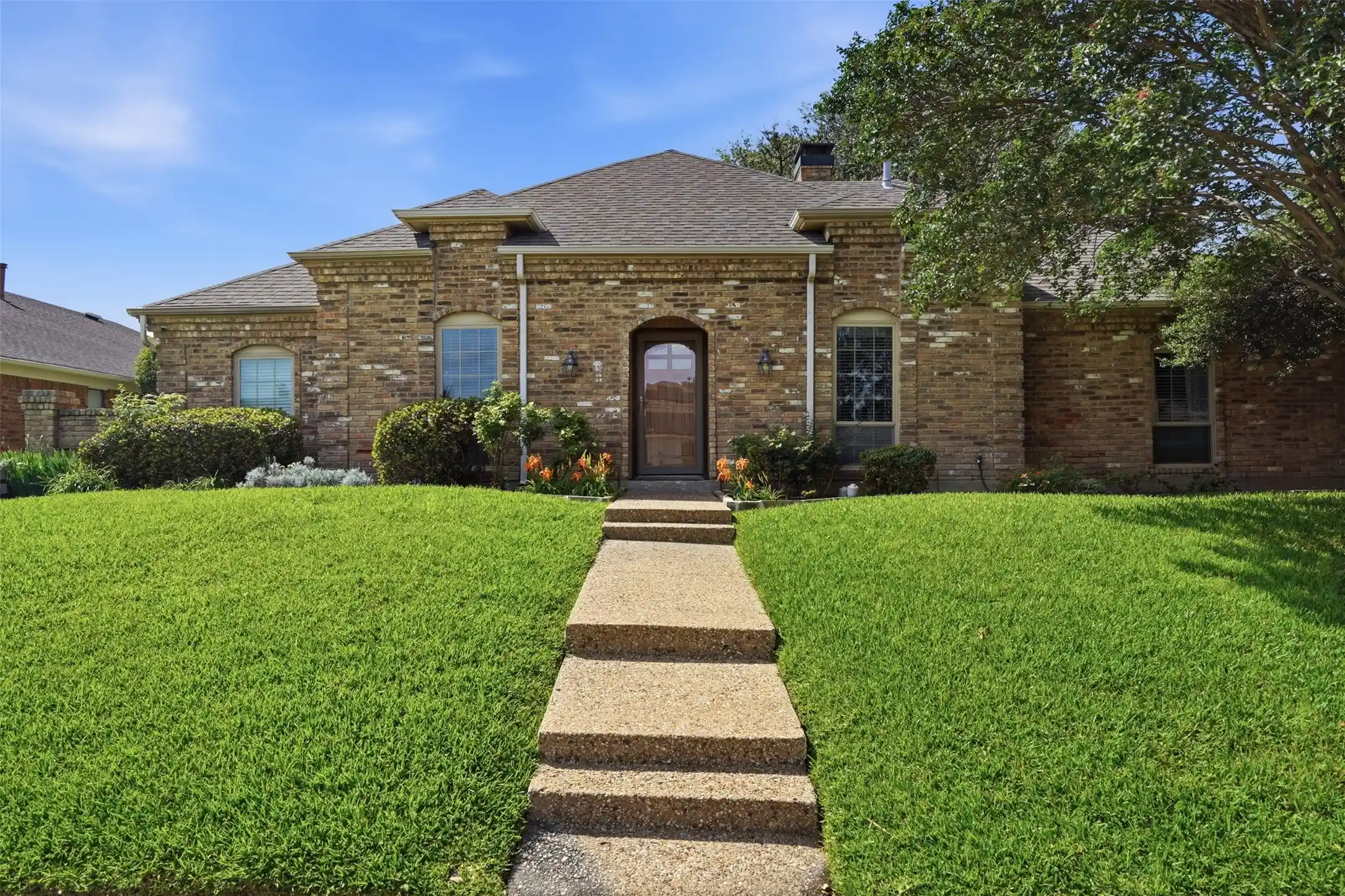 Photo 1 of Single family home for sale at 2247 Valley Mill, Carrollton, TX 75006 | MLS# 21282466 | Listing updated on 2026-10-29