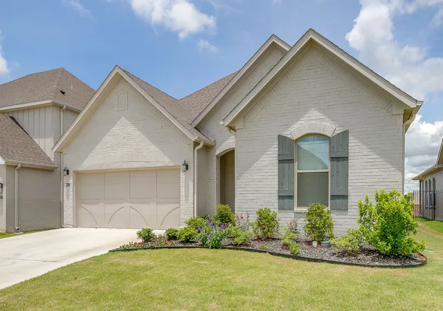 Homes for sale in Aledo, TX | 214 Observation Dr N, Aledo, TX 76008 | MLS# 21278567