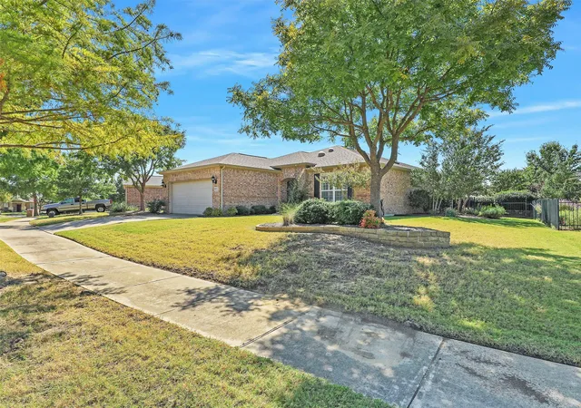 Homes for sale in Frisco, TX | 6073 Prairie Bend Ln, Frisco, TX 75036 | MLS# 21283806