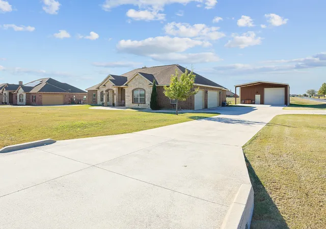 Homes for sale in Dish, TX | 5520 Littlefield Dr, Dish, TX 76247 | MLS# 21280869